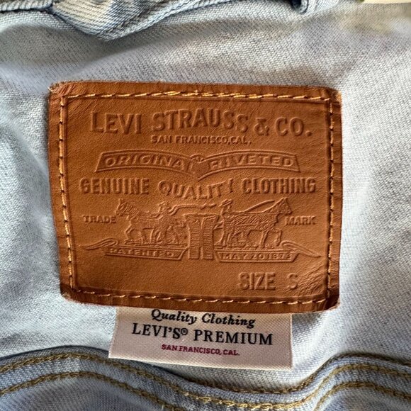 Levi’s Premium Women’s Ex-Boyfriend Trucker Jacket Light Blue Size S Oversized - Picture 6 of 7